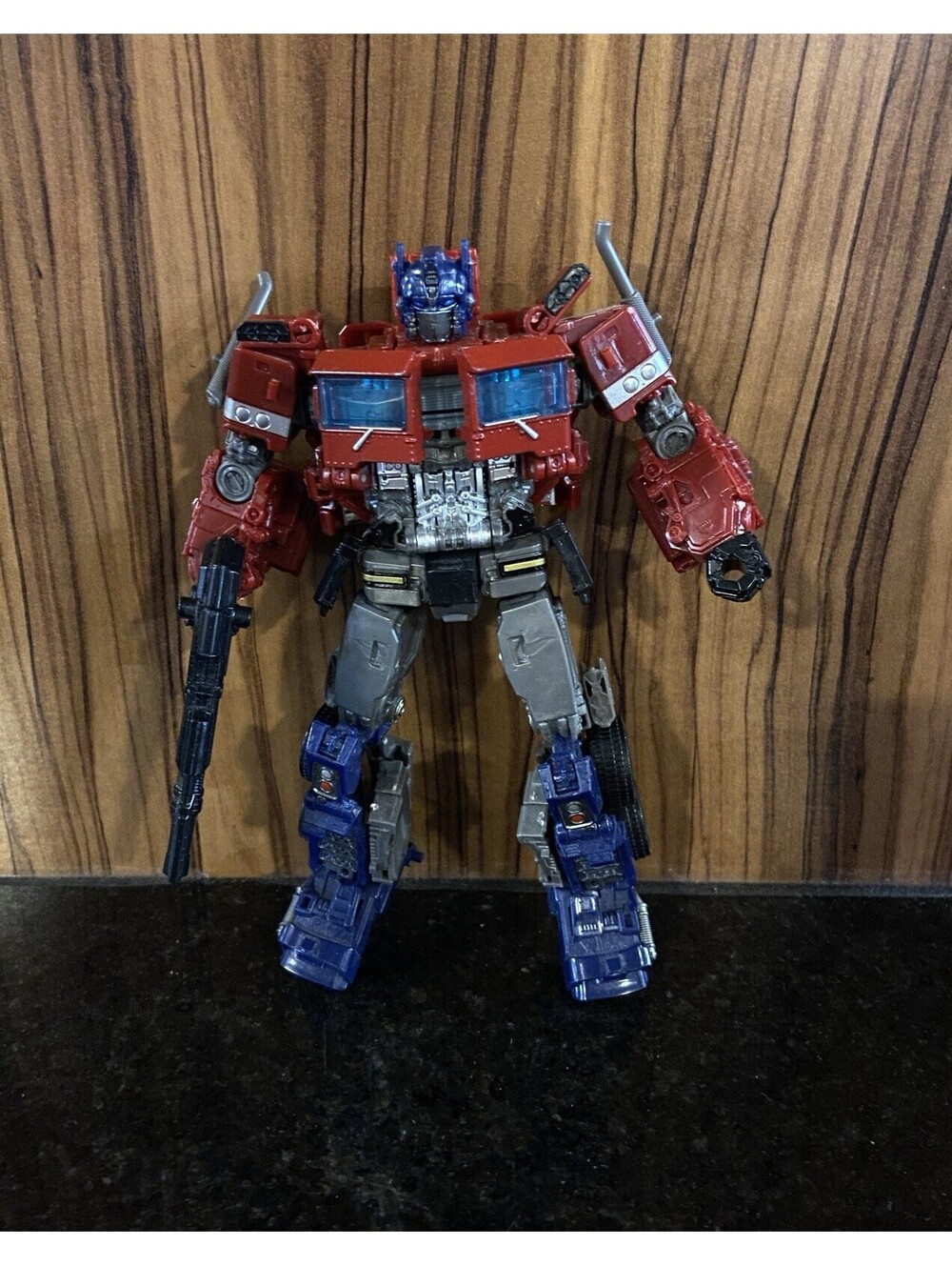 Optimus Prime Hasbro Studio Series Transformers Figure #102